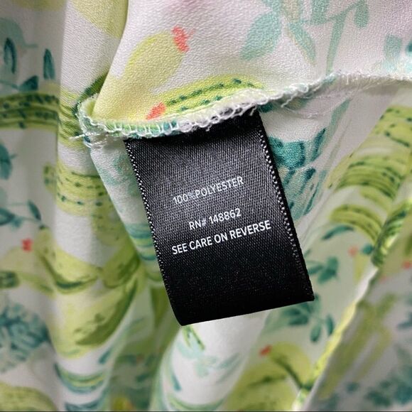 Torrid Abbey White Cactus Georgette Blouse Torrid Size 3 - Picture 6 of 10